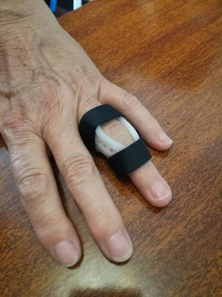 orthèse pour entorse du doigt