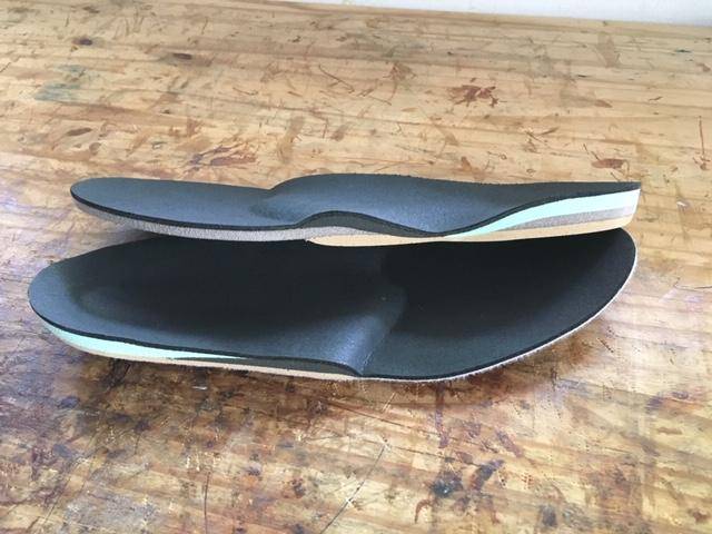 Orthèses plantaires (semelles orthopédiques) suite à un accident de moto et opérations multiples du pied, fabriquées sur mesure à Allauch (proche de Chateu-Gombert)