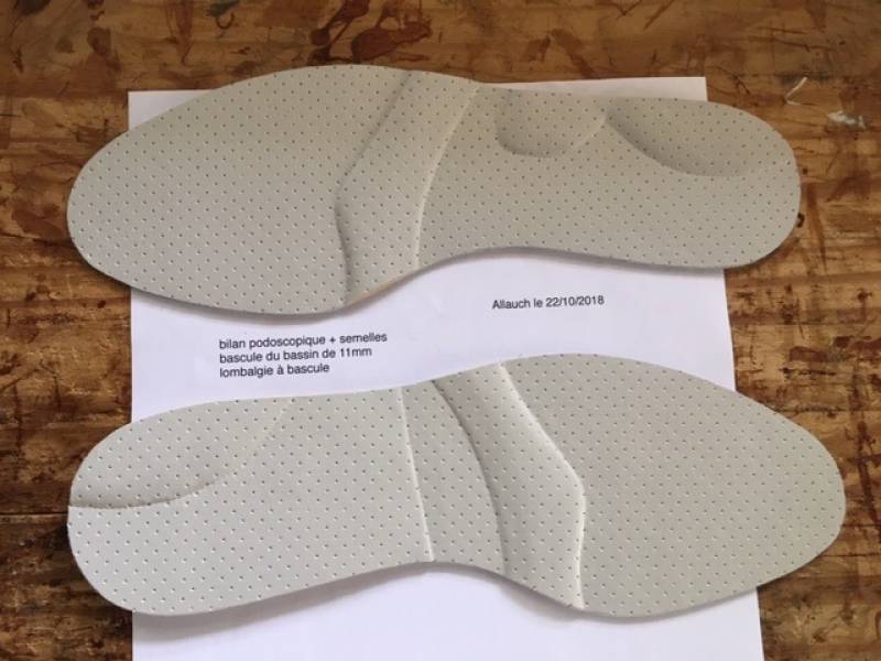 Traitement d'une lombalgie (mal aux reins) avec des semelles orthopédiques sur mesure pour corriger la Posture - Marseille