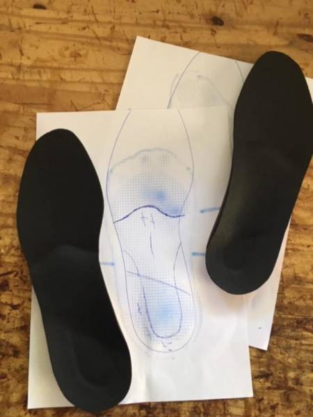 Semelles Orthopédiques Orthèses Plantaires pour Pied Bot Varus Equin, fabriquées sur mesure à Allauch, proche de La Rose 13013